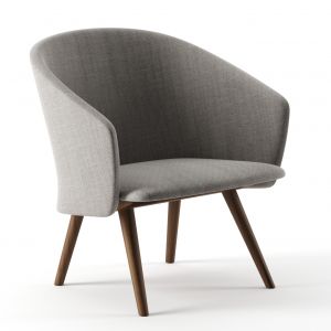 Saia Lounge Chair By De La Espada